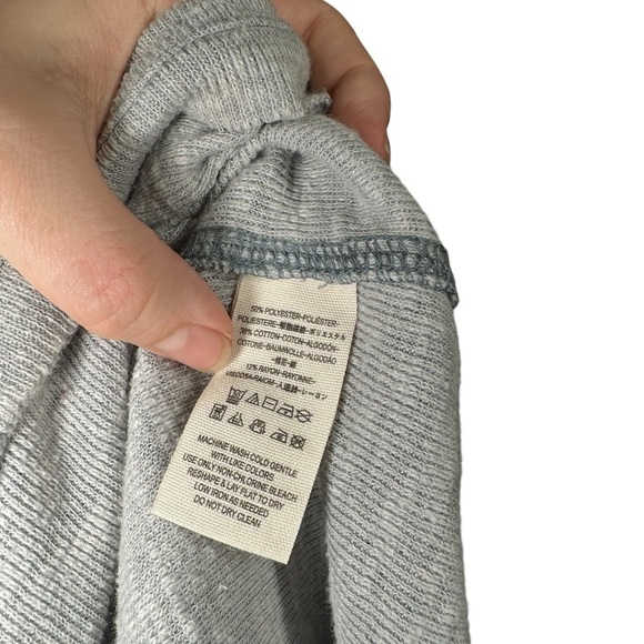 Free People We The Free Split Back Turtle Neck Size XS - Picture 6 of 6